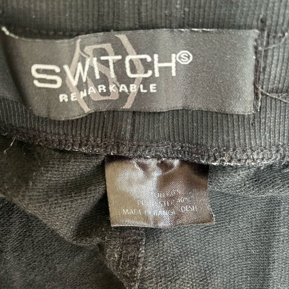 Men’s shorts - Picture 9 of 13